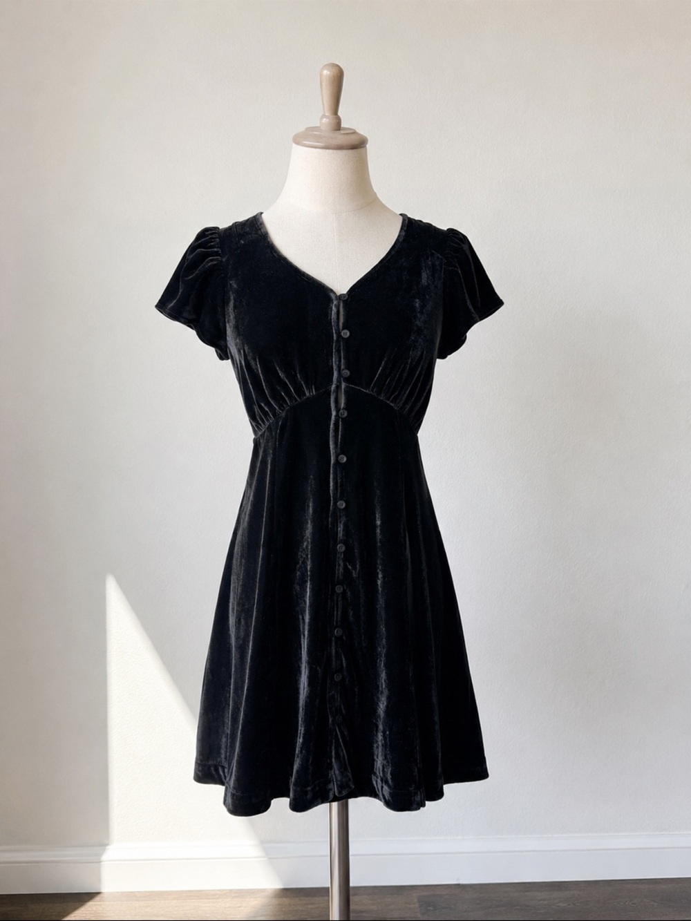 Black girls Velvet Button-Front Mini Dress